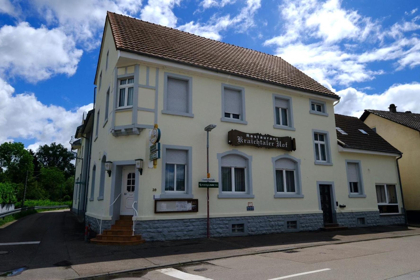 Kraichtaler Hof Hotel Exterior foto
